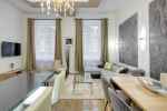 Stylish, Move-In Ready Apartment for Rent on the Newly Renovated Klauzál Square - picture 4 title=