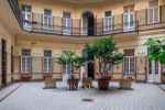 High-Class apartment for renovation in an Art Nouveau Building - picture 3