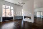 4-bedroom, newly renovated high-class apartment, on 300 m2 - picture 11 title=