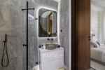 3-bedroom luxury apartment in the city center with  balcony and view to the Basilica - picture 21