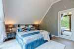 Separate villa-apartment with garden access, in ancient wooded environment - picture 9 title=